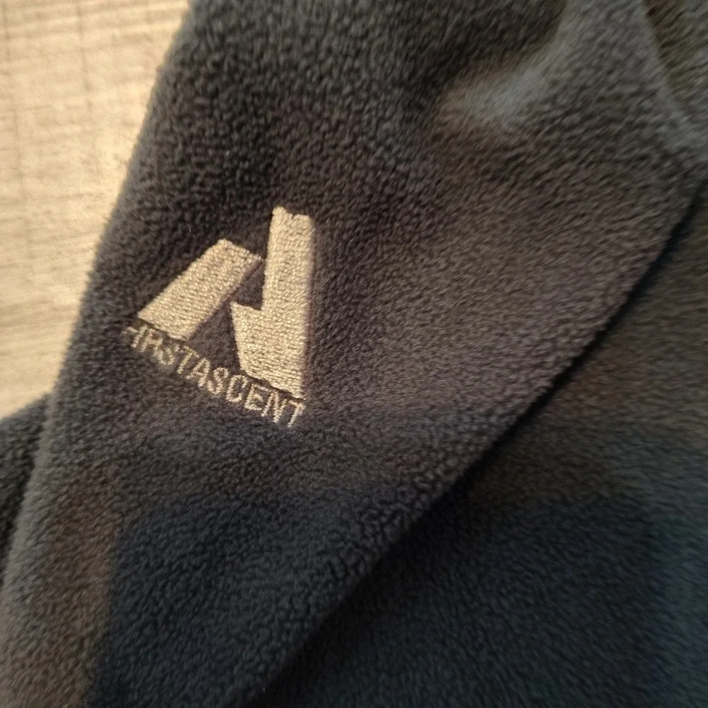 Eddie Bauer First Ascent 1/4‎ Zip Pullover Mens Large Gray Fleece Soft Chest Zip